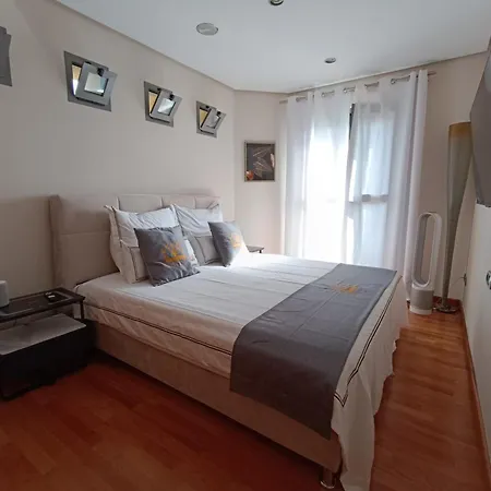 Lushville - Luxurious With Pool In Valencia Gasthof Campo Olivar